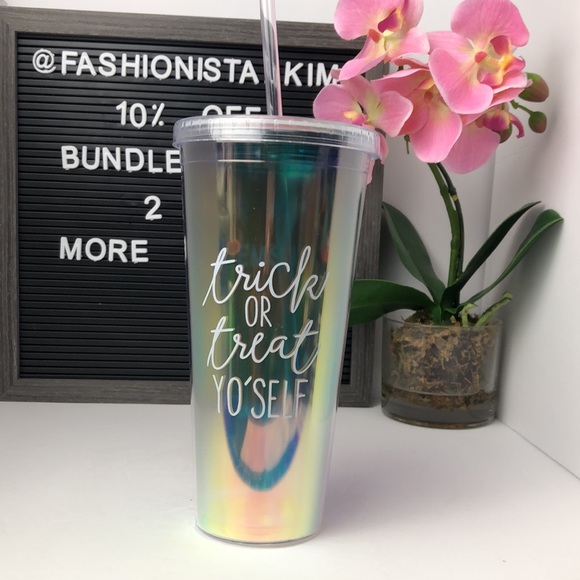 👻🎃 New Trick or Treat Yo’self halloween cup - Picture 1 of 6